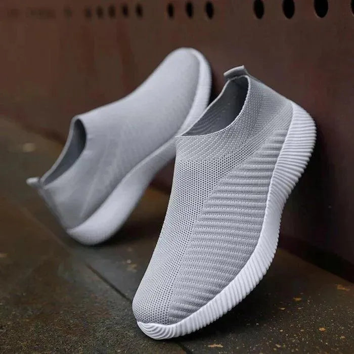 Zapatillas Femeninas Ortopédicas | Confort y Ligereza